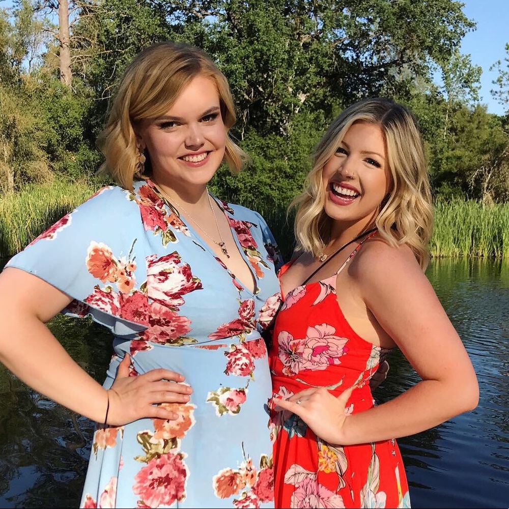 Meet your Posher, Elise